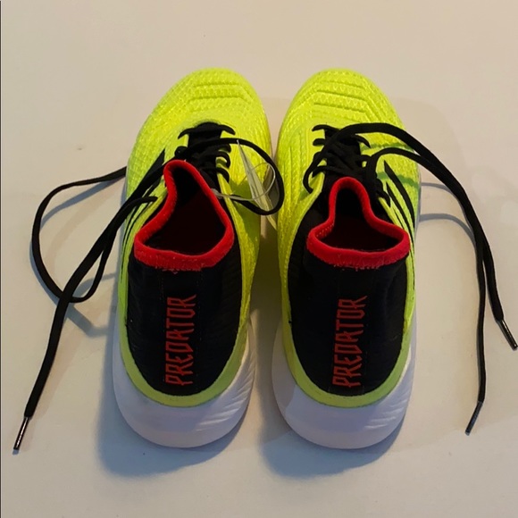Adidas DB2300 Predator Tango 18.3 Soccer Boots - Picture 6 of 6